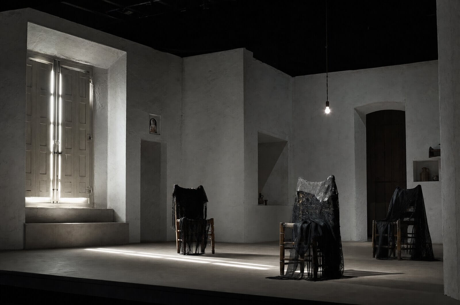 La Casa de Bernarda Alba — Elemental Teatro