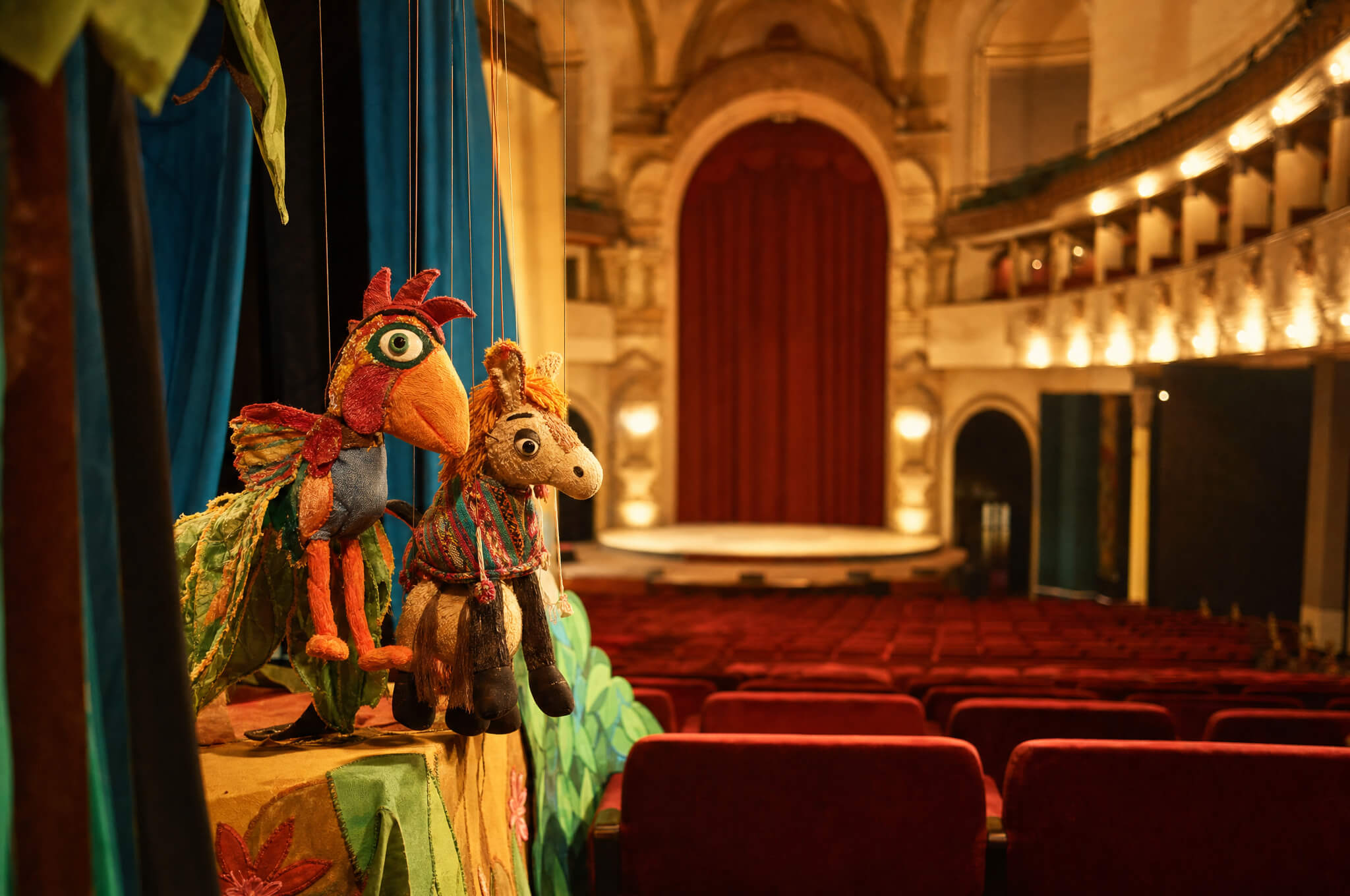 Teatro en Familia — 5th "La Magia Nos Une" International Festival event poster